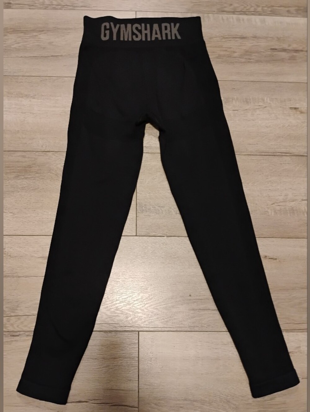 Gymshark Women's Flex High Waisted Leggings Spell Out Logo Size Small in Black